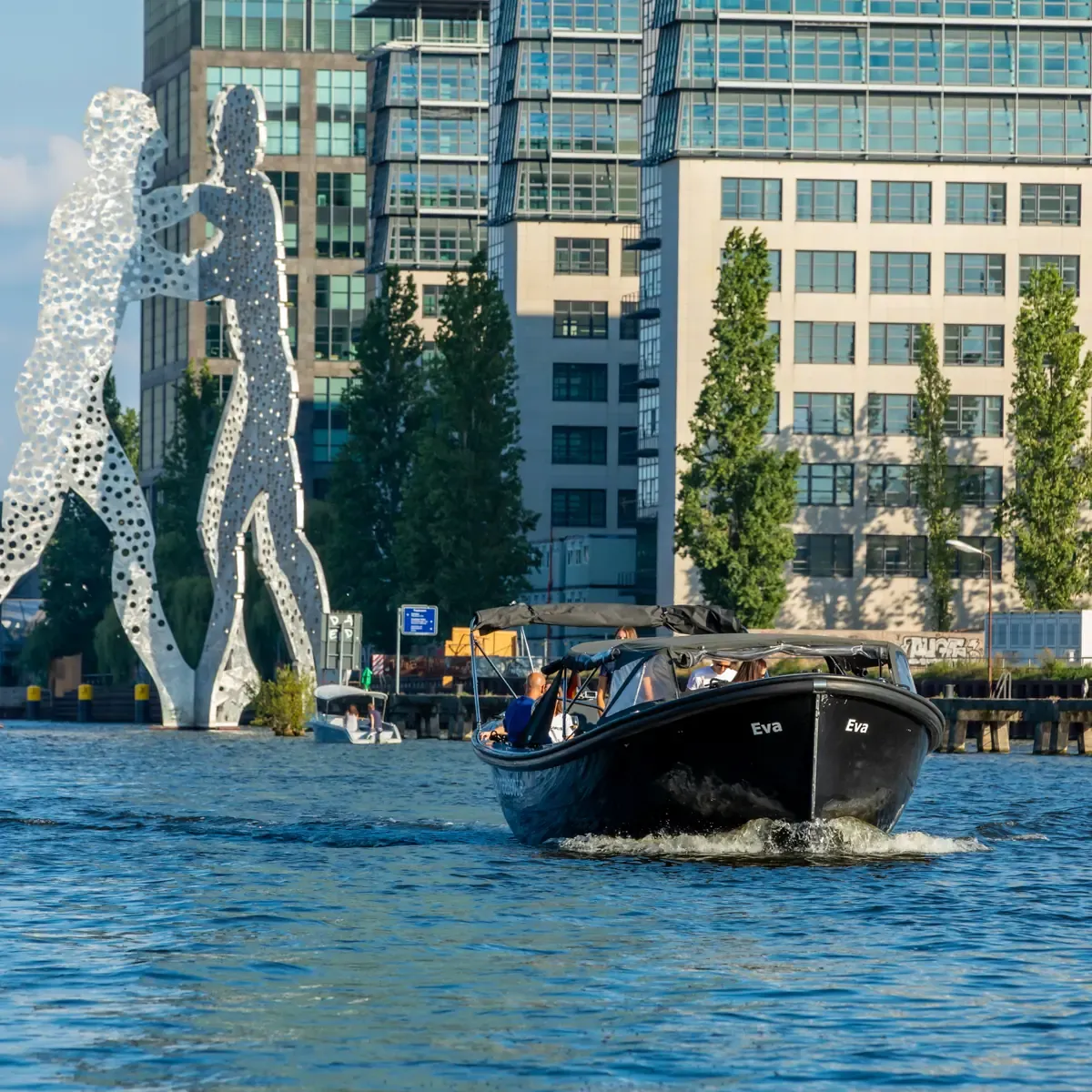 spreeboote charter berlin 3.jpg 2 82c8e8c6